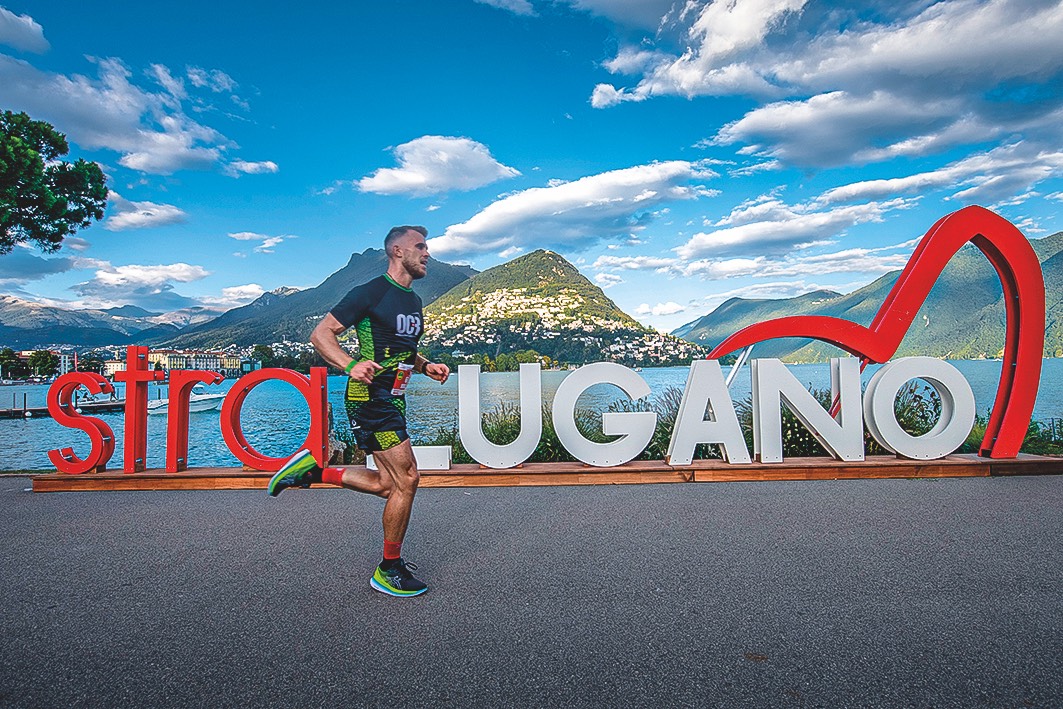 Corsa Verso Il Baratro - Libro O Gioco Da Tavolo - Foto 9